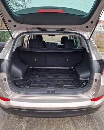 Hyundai Tucson cena 66420 przebieg: 150000, rok produkcji 2016 z Wolsztyn małe 106